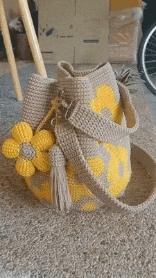 Handmade Crochet Flower Tote đźâ¨