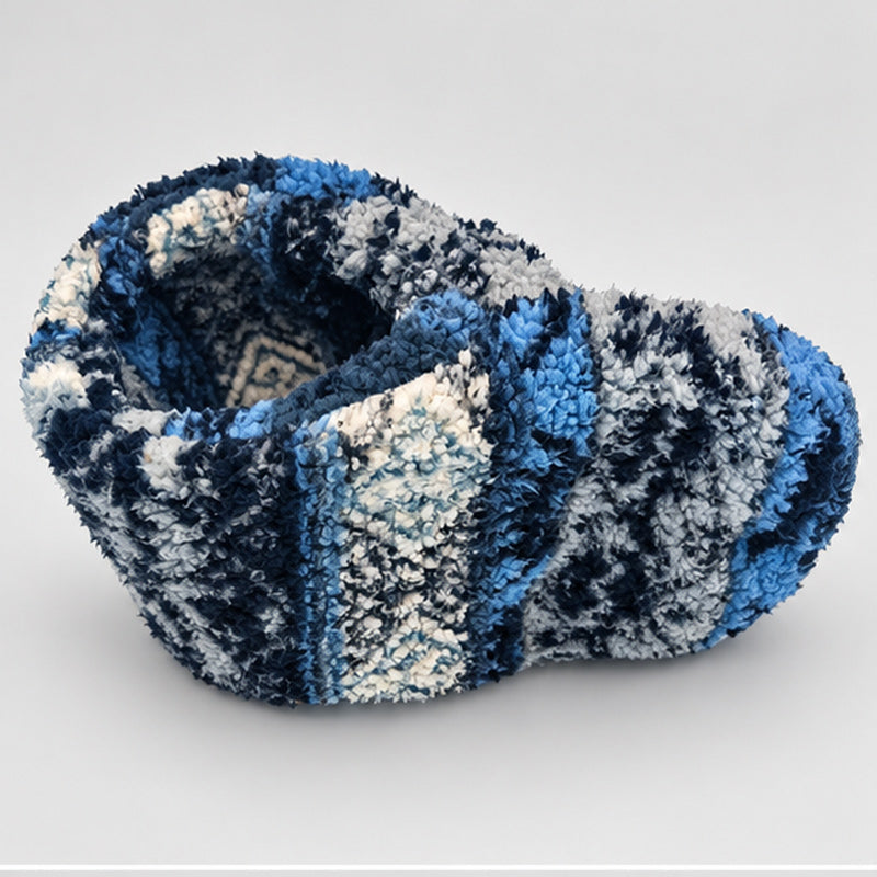 Winter Beer Glove: Keep Drinks Cool, Hands Warm