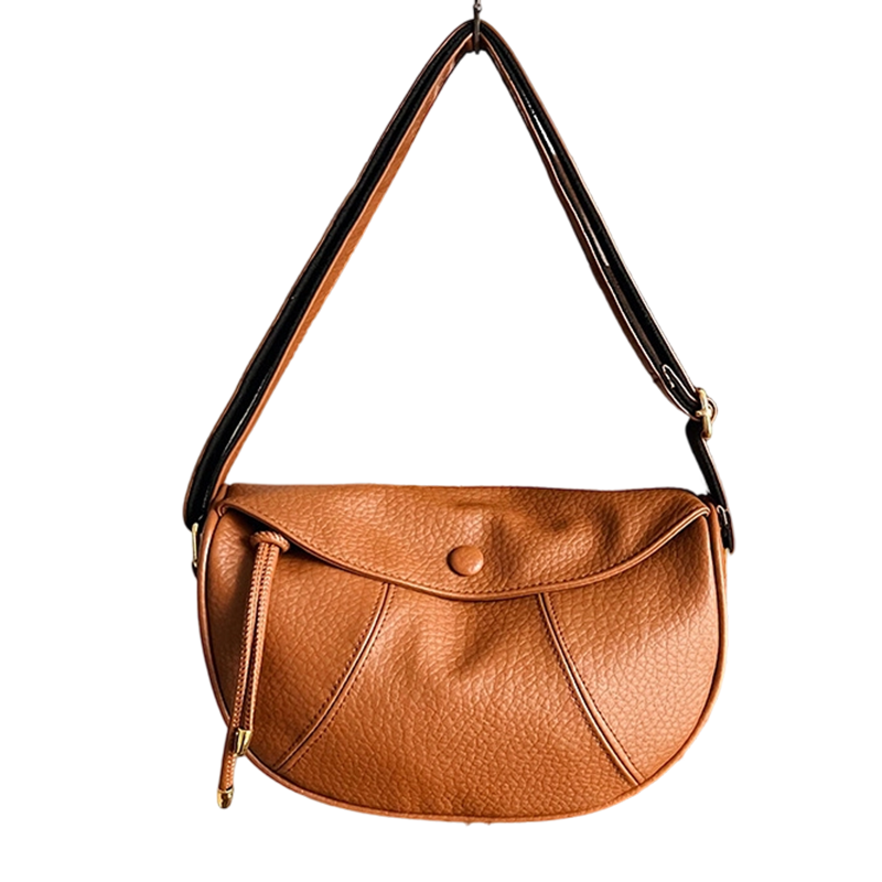 Fashionable minimalist shoulder bag